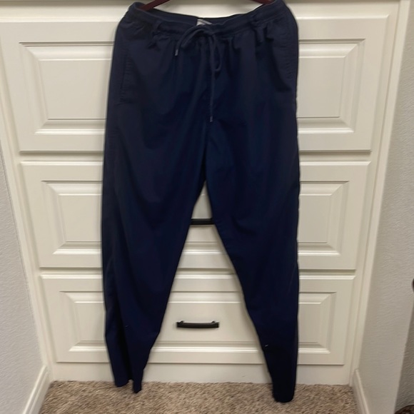 Scrubs medium, tall navy blue scrub pants - Picture 1 of 3